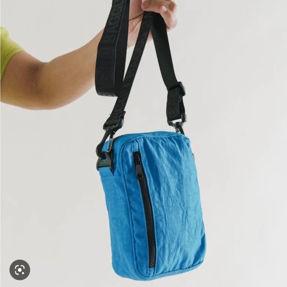 BAGGU Handbags - Baggu Sport Crossbody